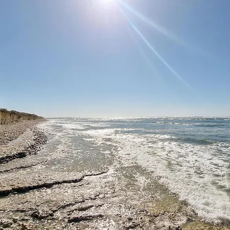 4 Bedroom Gorgeous In Jarnac