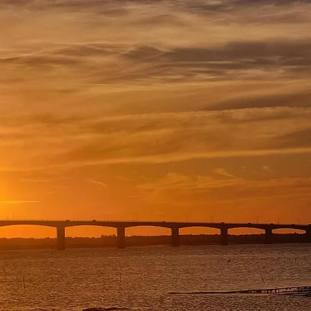 Casa de Férias 4 Bedroom Gorgeous In Jarnac